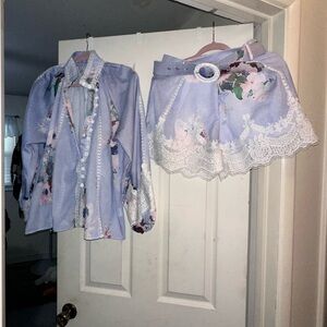 Copy.      Floral Lace Trim Blouse and Shorts Set